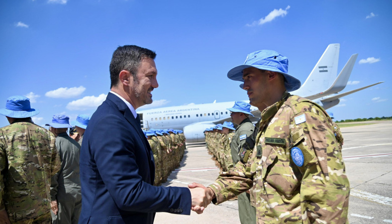 Economía de guerra: el Ejército permuta una tonelada de membrillos por repuestos