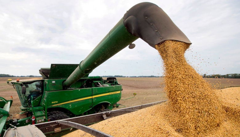 El Gobierno oficializó la baja gradual de retenciones para el agro