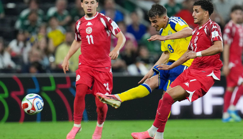 Suecia firmó una goleada aplastante en su debut y Ecuador sufrió un golpe agónico