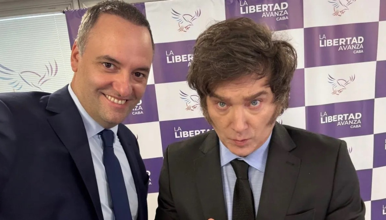 El repliegue de Adorni y el regreso del "músculo político" puro