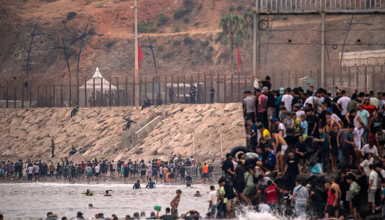 Estiman que 60.000 inmigrantes ingresaron a España desde Marruecos y hay víctimas fatales