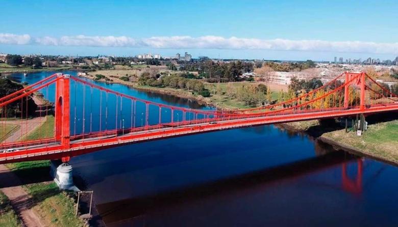 97 años del Puente Colgante que une el corazón de Necochea y Quequén