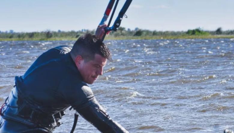 Murió un instructor de kitesurf en la laguna Setúbal y su novia grabó el trágico accidente