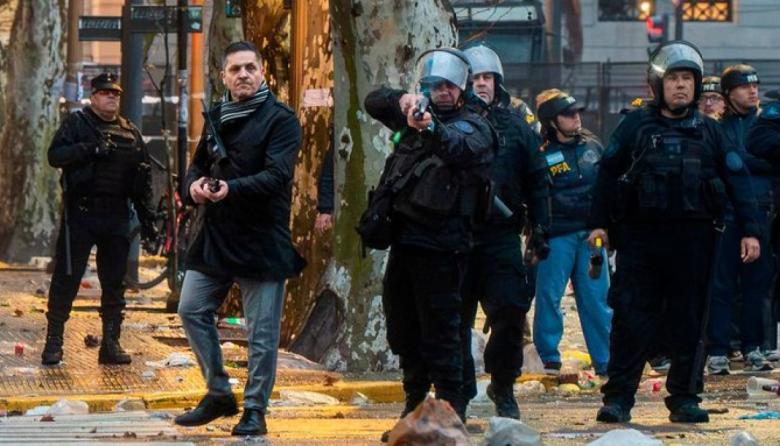 Monteoliva defendió al policía de civil que disparó en el Congreso