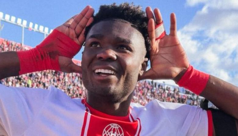 Huracán venció 2-0 a San Lorenzo en el Nuevo Gasómetro tras 25 años