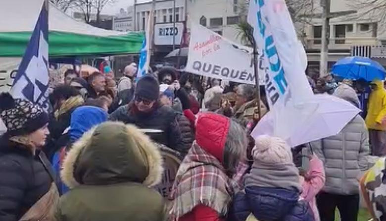 Masiva marcha en Necochea contra el proyecto de la Ley de Tierras