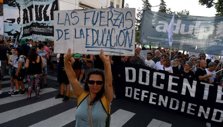 Paro y marcha universitaria: el impacto del ajuste de Milei en el distrito