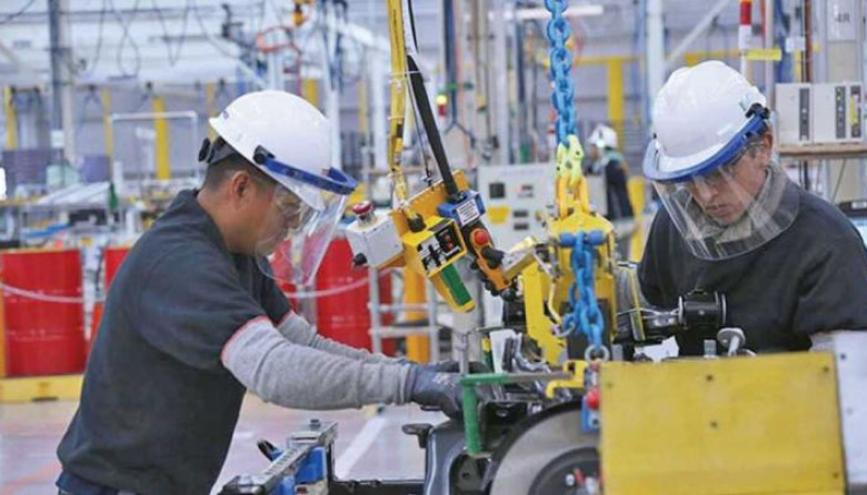 El empleo formal cumple 14 meses de sangría y los salarios tocan pisos de 2003