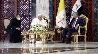 El Papa en su visita histórica a Irak, pide por los cristianos y otras minorías