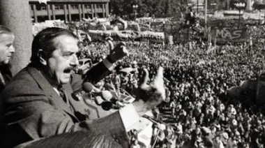 Raúl Alfonsin, hombre clave en la reconstrucción de la democracia