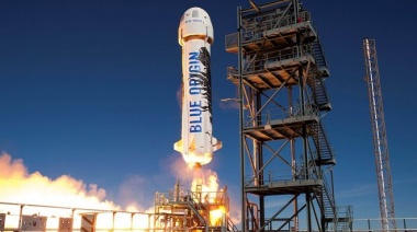 Jeff Bezos se prepara para viajar al espacio en el primer vuelo tripulado de Blue Origin