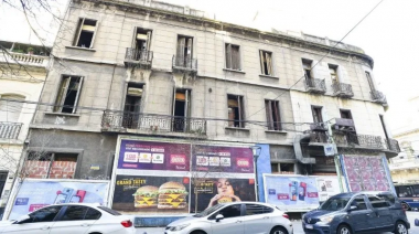 Okupas, demuelen la casa que dio vida a la serie