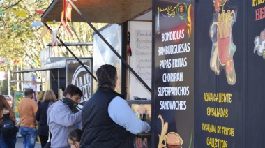 Convocan a Food Trucks para participar en el Festival de Tango en la Plaza Dardo Rocha
