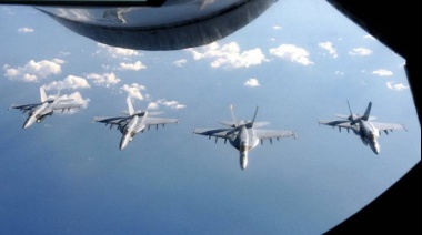 La OTAN envió aviones y navíos al este de Europa para reforzar la defensa frente a Rusia