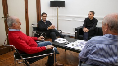 Jorge Alvaro junto al Ministro Augusto Costa y el Subsecretario Juan Cruz Lucero