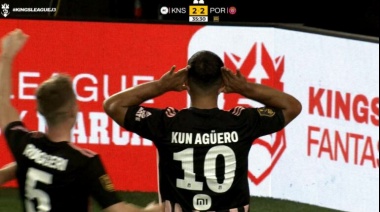 Sergio “Kun” Agüero volvió a las canchas mezclando fútbol, stream y Topo Gigio