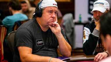 El “hombre común” que dio el batacazo en un Mundial de Póquer de Las Vegas y se llevó 2 millones de dólares