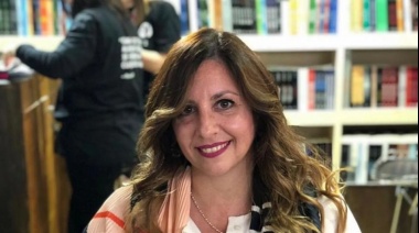 Karina Sarro, la docente bonaerense que compite por el "Nobel de la educación"