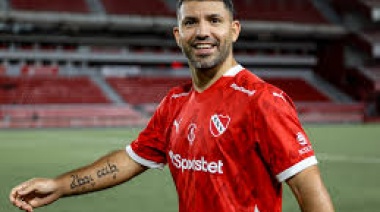 El Golazo del “Kun” Agüero en su Debut con el Senior de Independiente