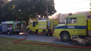 Dos incendios simultáneos movilizaron a los Bomberos de Necochea y Quequén