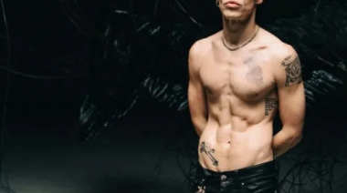 Yungblud lanza su nuevo single "Zombie" junto a su video protagonizado por Florence Pugh