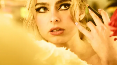 Addison Rae lanza su nuevo single "Fame is a gun"