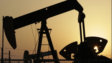 Precios del Petróleo Se Disparan Tras Ataque Israelí a Irán, Con Temor a Una Escalada Bélica