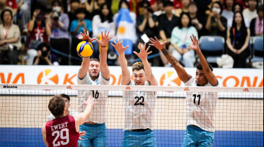 VNL: La Selección Argentina de Vóley Cae Ante Estados Unidos y Queda Sin Chances de Playoffs