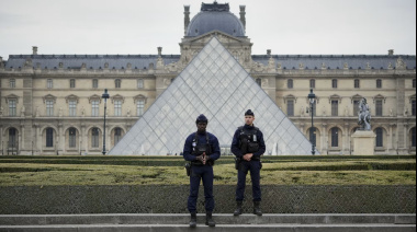 El Louvre reabre tras el robo de joyas valuado en US$102 millones