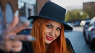 Lourdes Fernández reaparece en redes con mensaje de calma y anuncia su regreso a los escenarios