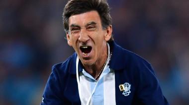 Costas convoca a hinchas de Racing a despedir al plantel antes de la semifinal de Libertadores