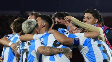 Argentina y Colombia se enfrentan en un superclásico por el pase a la Final