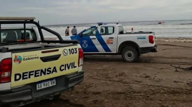 Rescatan a kitesurfista en la playa de Quequén