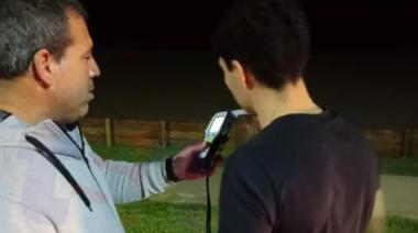 Conductor en contramano en la Av 2, exceso de ocupantes y alcoholemia positiva