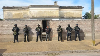 Investigación por abuso sexual: Tres allanamientos con secuestro de armas y drogas