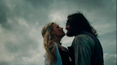 "Casi me tiemblan las piernas": La confesión de Margot Robbie sobre Jacob Elordi que encendió las redes