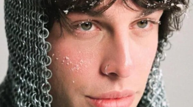 Leo Rizzi inicia una nueva etapa artística con “Puro”, su canción más honesta y vulnerable