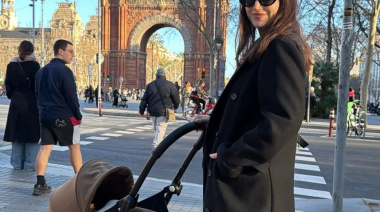 Úrsula Corberó compartió la primera foto junto a su bebé: “Soy mami”