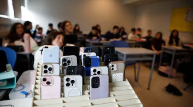 La Escuela Técnica N° 3 prohíbe el uso de celulares