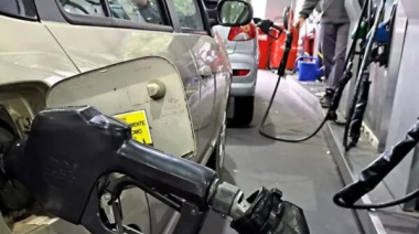 La nafta superó los 2.000 pesos el litro y empuja la inflación