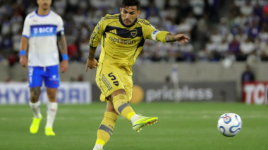 Con la jerarquía de Paredes y el olfato de Bareiro, Boca  ganó en su debut