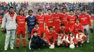 A 30 años de la gloria eterna: el día que Mataderos puso a Necochea en el mapa nacional