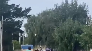 Agredieron a piedrazos a policías y les robaron pertenencias tras recuperar motos robadas