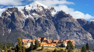 Otro viaje bajo la lupa: Adorni y un fin de semana de lujo en Bariloche