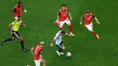 Messi brilló con un doblete y Argentina ya está en los 16avos de final del Mundial