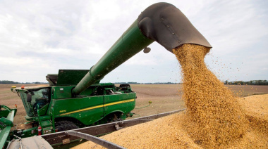 El Gobierno oficializó la baja gradual de retenciones para el agro