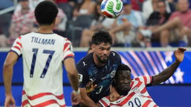 Estados Unidos goleó a Paraguay y Canadá empató en su debut