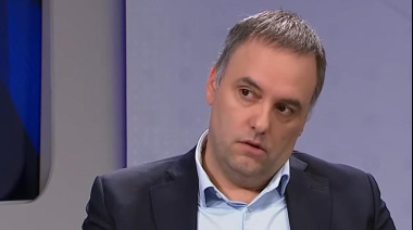 Se filtró un audio de Adorni ofreciendo "soporte" a un contratista clave antes de declarar