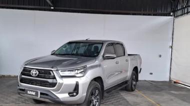 Robaron una Toyota Hilux "de caño" en Quequén: amenazaron al acompañante para llevársela