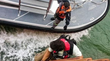 Los puertos del país paralizados por un DNU de Milei y afecta gravemente al Puerto Quequén